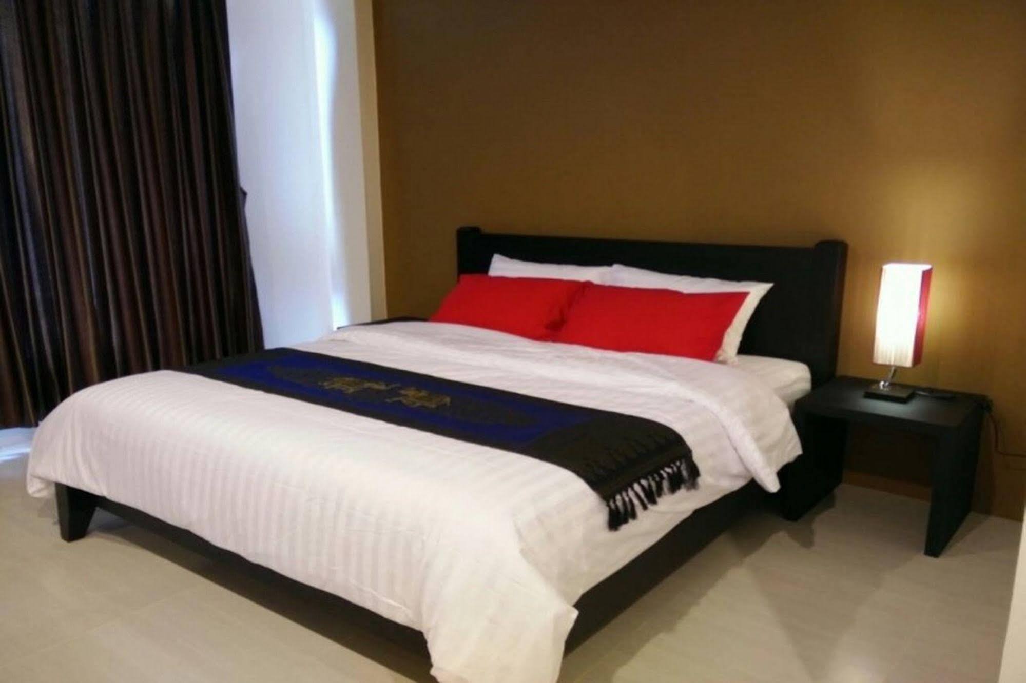 One Fu Hotel Surin Exterior foto